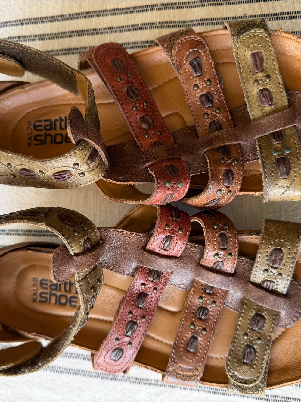 Earth Shoes Women's Multicolor Leather Strappy Sandals